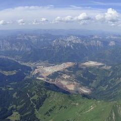 Flugwegposition um 13:23:37: Aufgenommen in der Nähe von Gemeinde Grundlsee, 8993, Österreich in 2786 Meter
